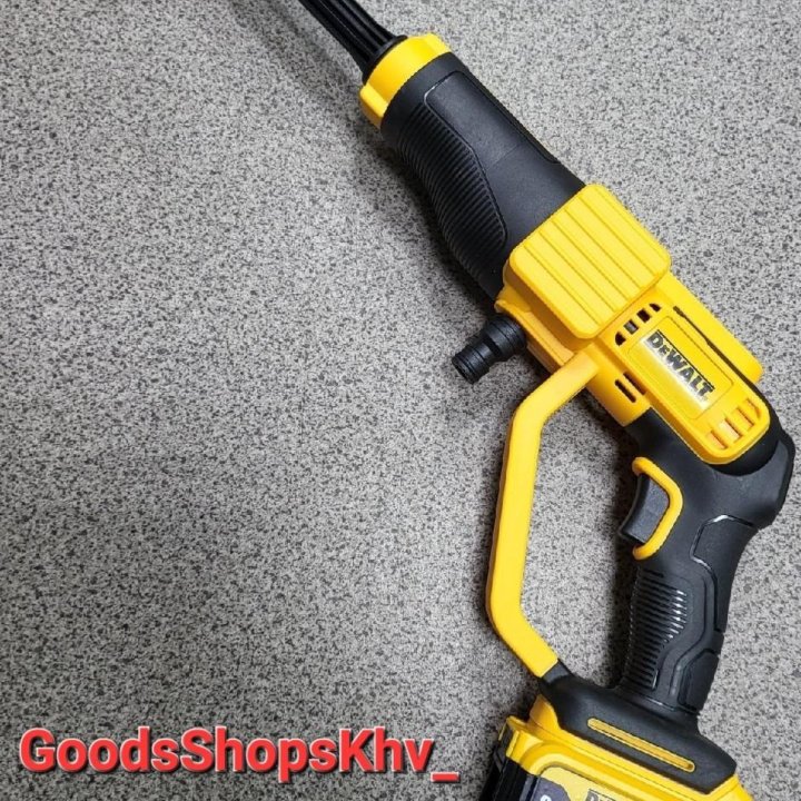 Портативная аккумуляторная мойка Dewalt в кейсе