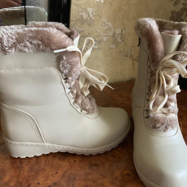 Ботинки Новые