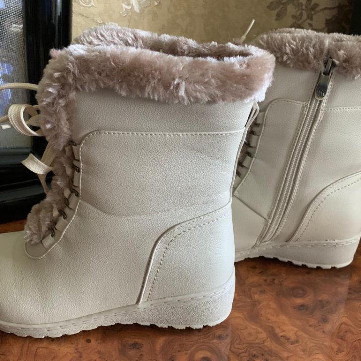 Ботинки Новые