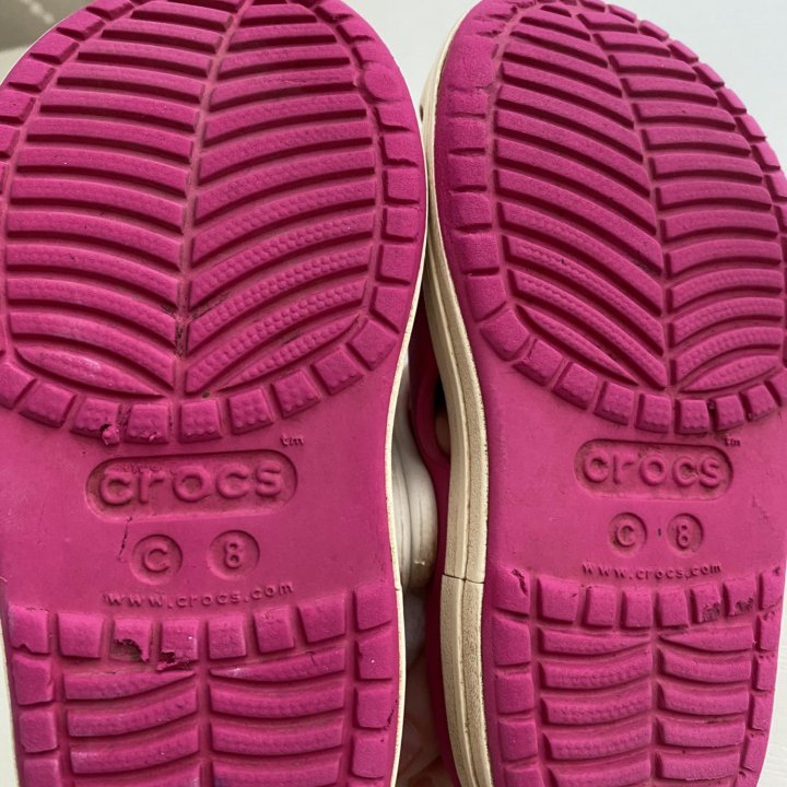 Crocs C8