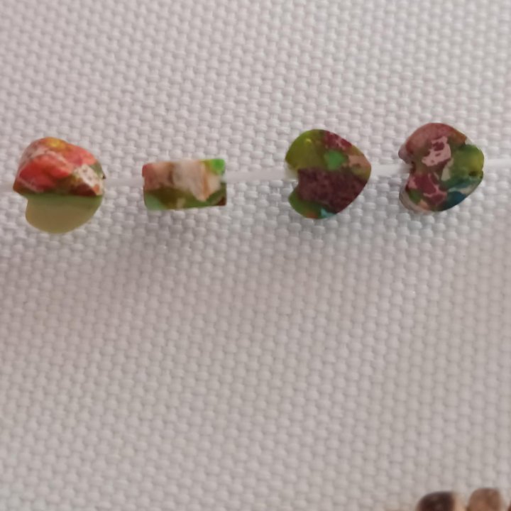 Браслет с сердечками