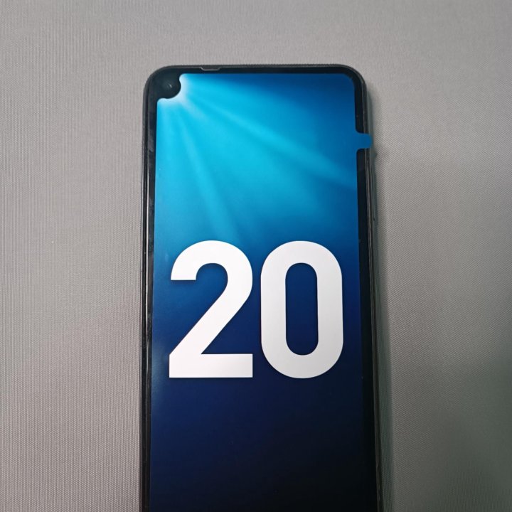 Смартфон Huawei Honor 20