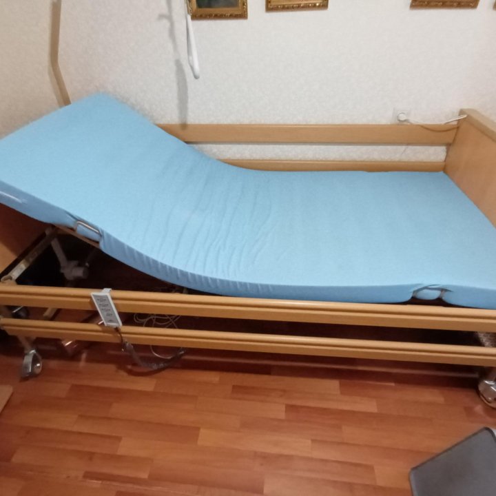 Медицинская электрическая кровать