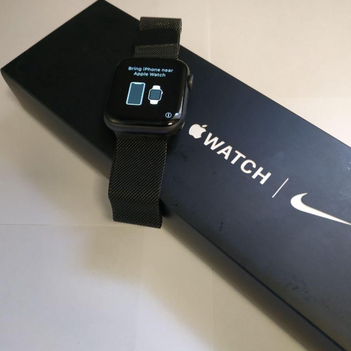 Часы Apple Watch Nike Series 6 GPS 44mm