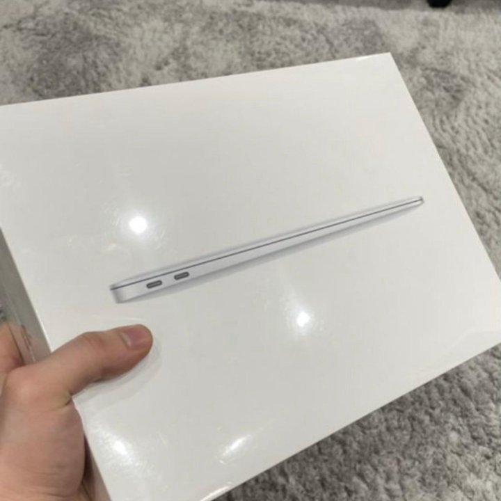MacBook Air 13 M1 8/256Gb Silver Новый