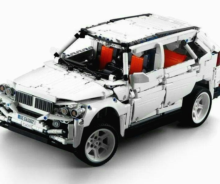 Лего Внедорожник BMW G5 2208 деталей