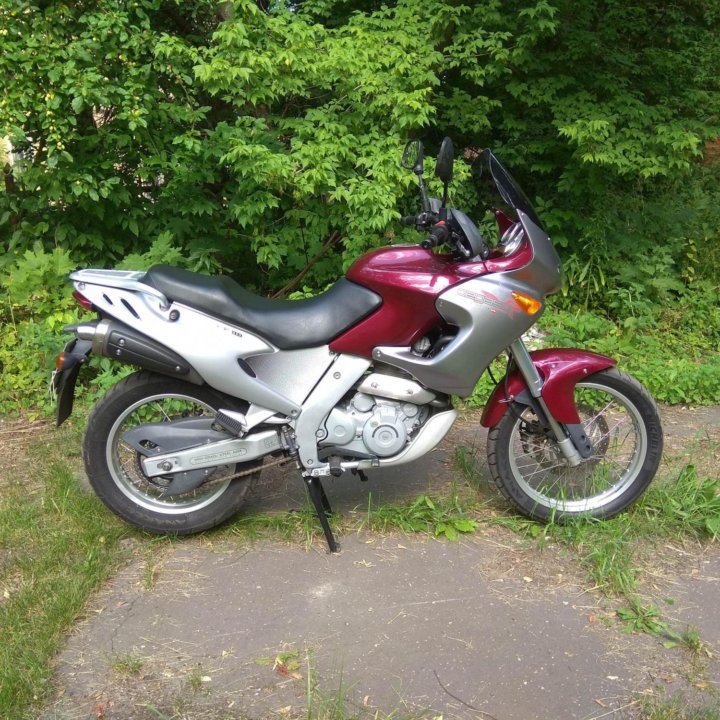 Турэндуро мотоцикл Aprilia Pegaso 650,1997