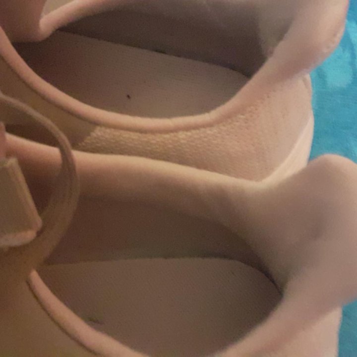 кроссовки р 40