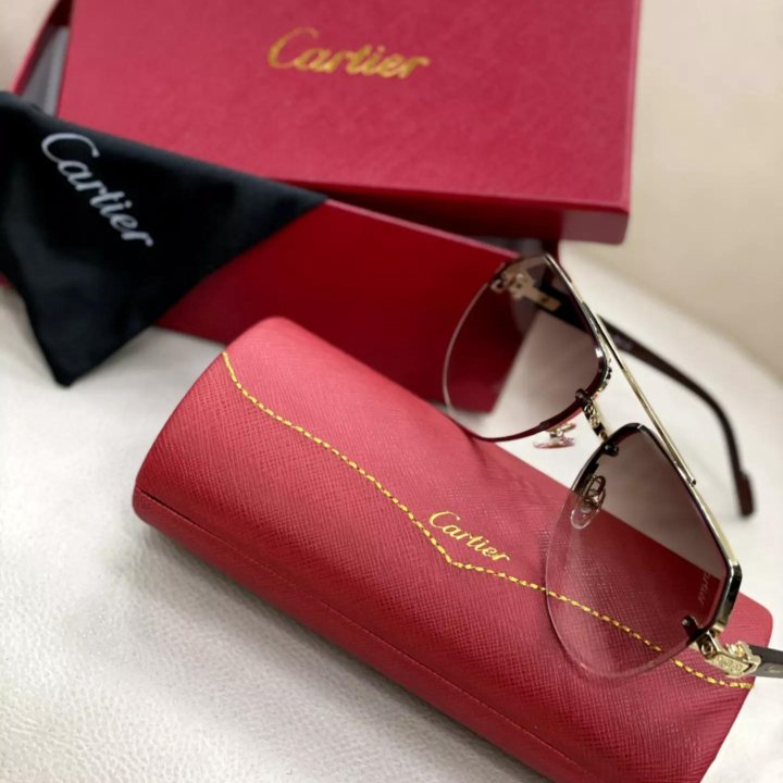 Солнцезащитные очки Cartier