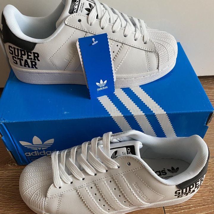 Кроссовки новые Adidas super star