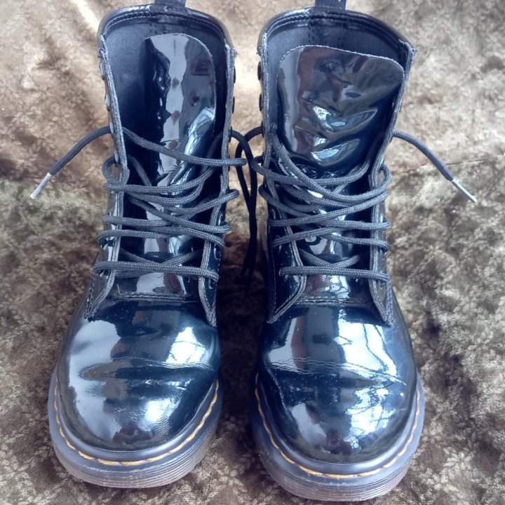 Ботинки ‹‹Dr. Martens››