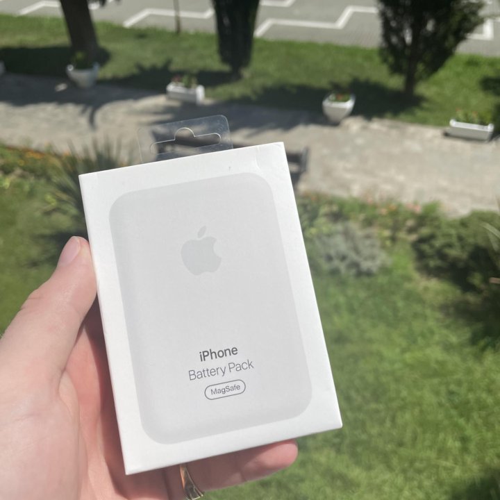 MagSafe Battery pack iPhone повербанк