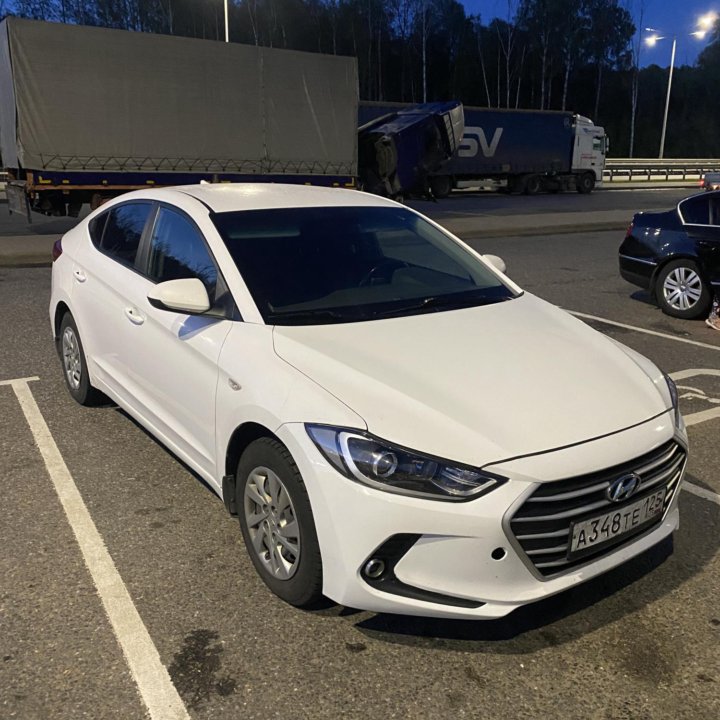 Hyundai Elantra, 2017