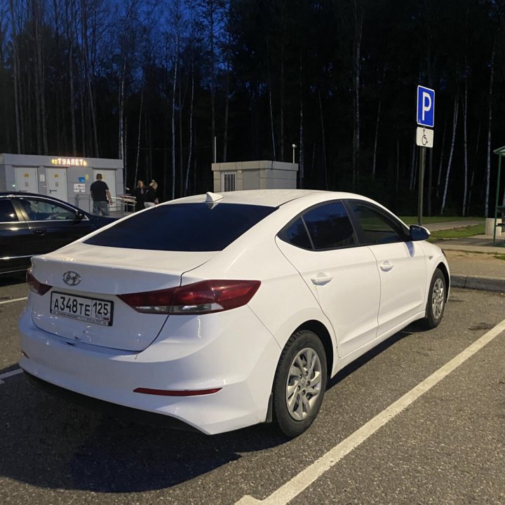 Hyundai Elantra, 2017