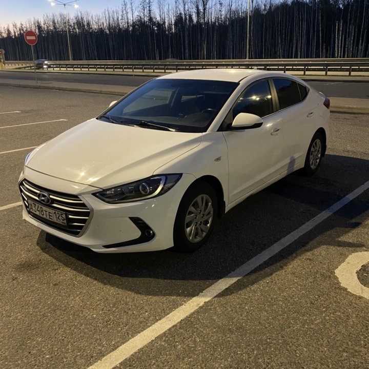 Hyundai Elantra, 2017