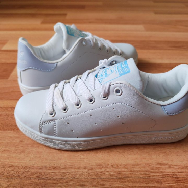 Кроссовки Adidas Stan Smith. Новые. 39-40 размер.