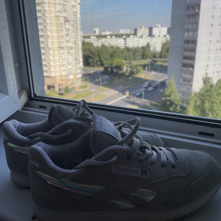 Кроссовки REEBOK