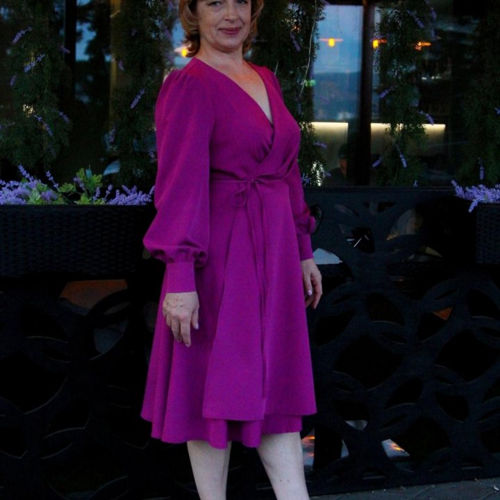 Платье 48 разм.