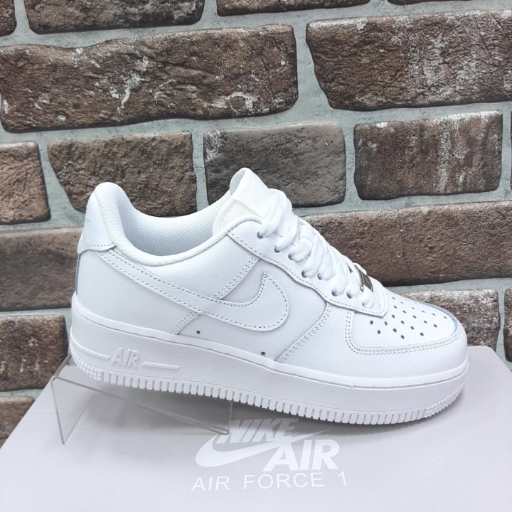 Кроссовки Nike air force 1