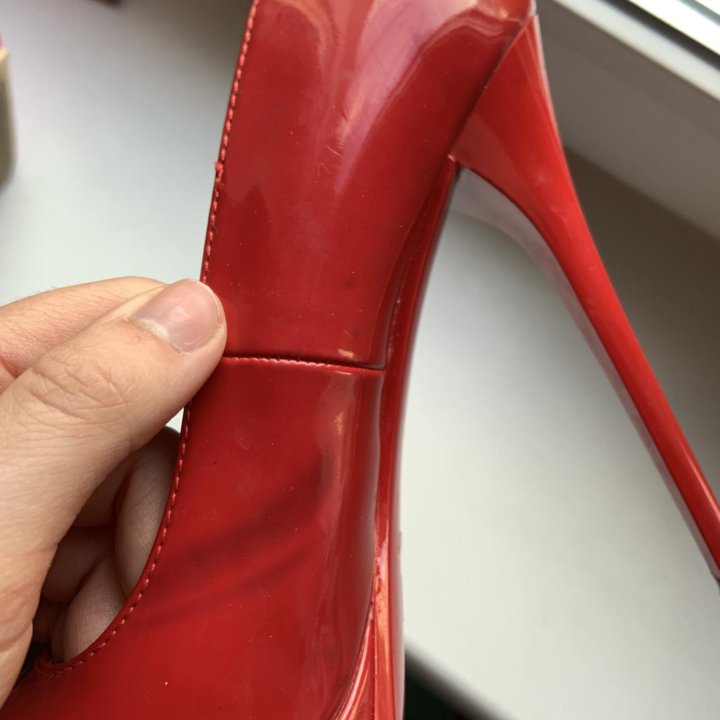 Туфли красные