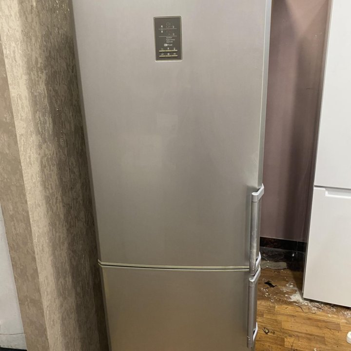 Холодильник Стиральная машина