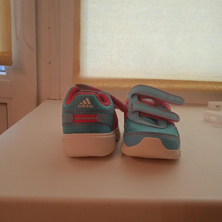 Кроссовки adidas original