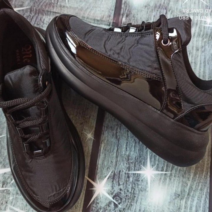 Кроссовки 37