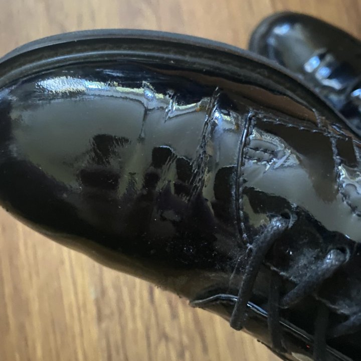 Полуботинки лаковые