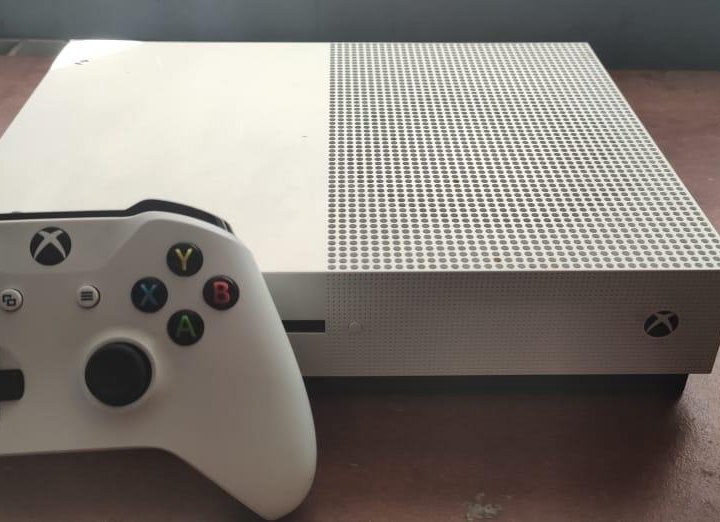 Xbox One S 500gb