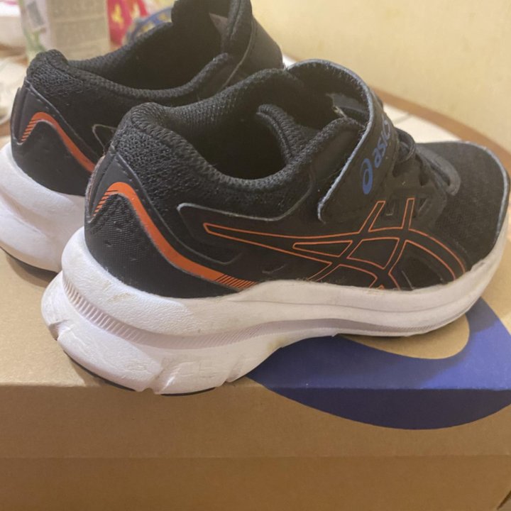 Кроссовки для мальчика ASICS