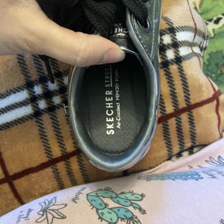 Кеды Sketchers скребристые новые 36, 37