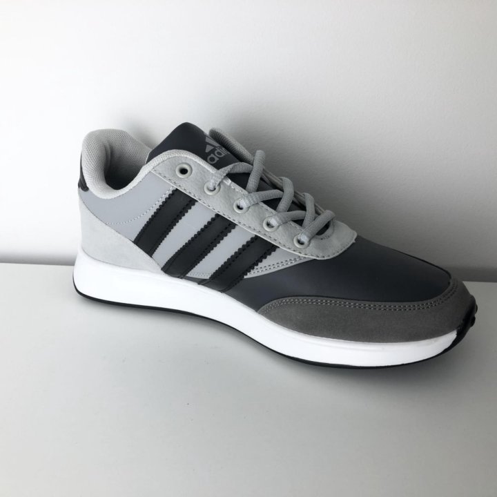 Кроссовки Adidas 41-43