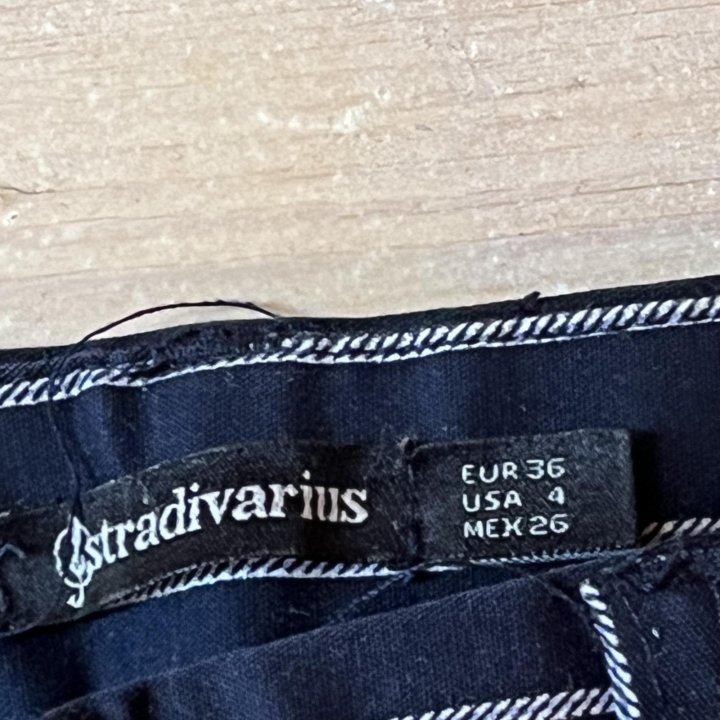 Брюки Stradivarius