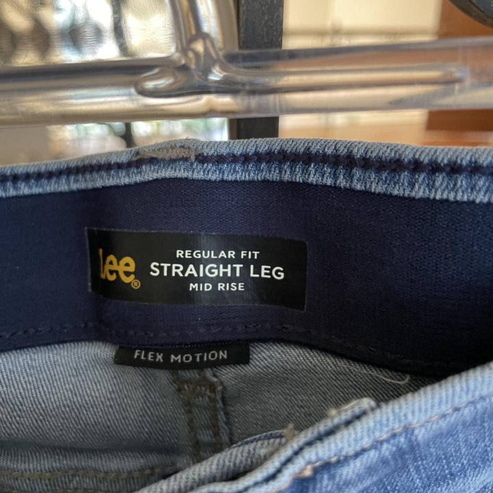 Джинсы LEE