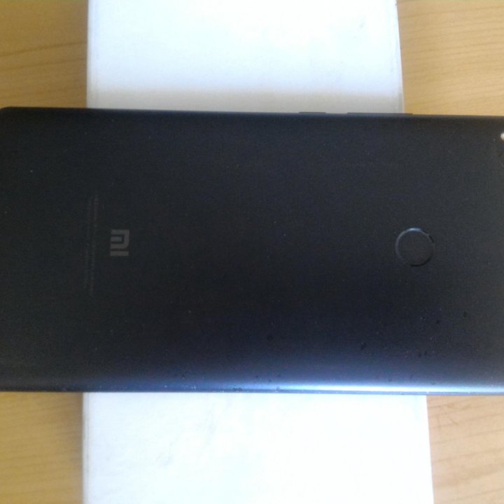 Xiaomi Mi Max 2 64,128gb