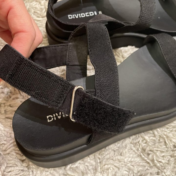 Сандалии Н&М