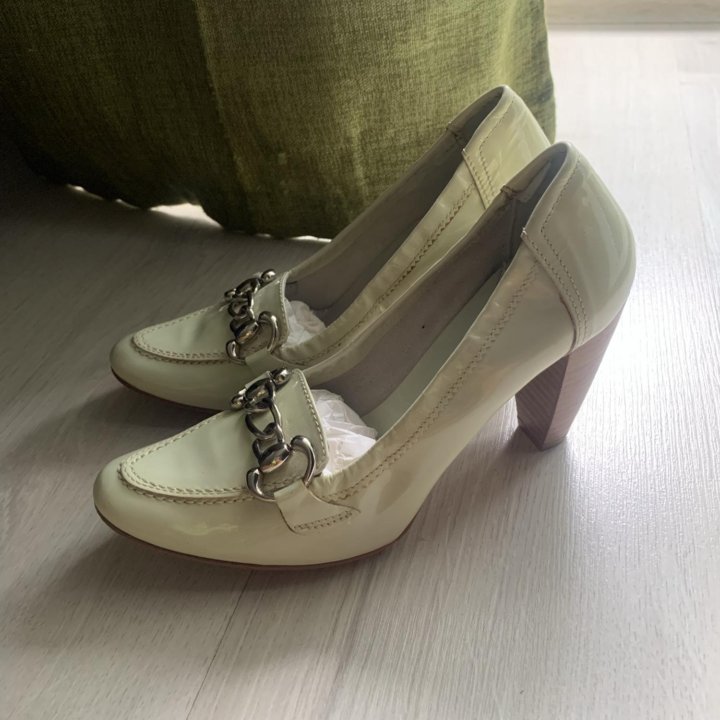 Продам туфли 37 размер