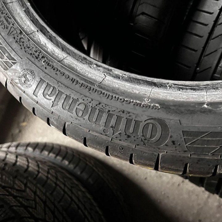 Continental ContiSportContact 5P 255/40 R20