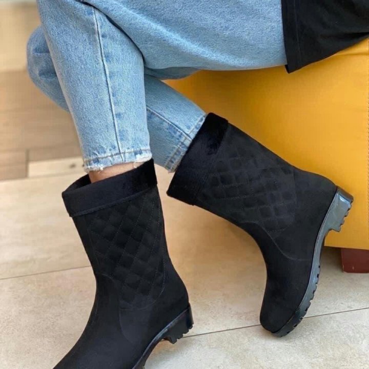 Резиновые сапоги