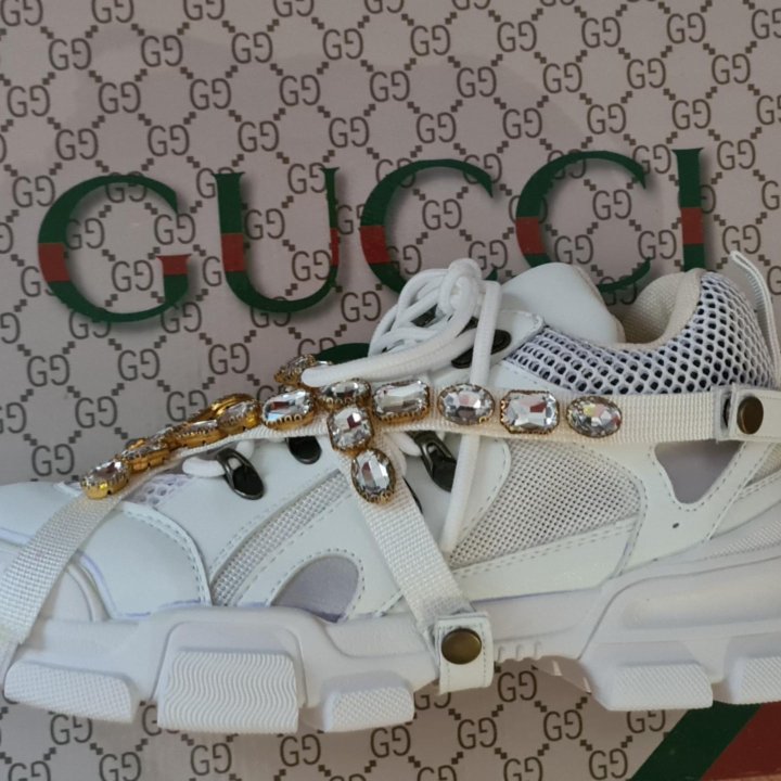 GUCCI Кроссовки