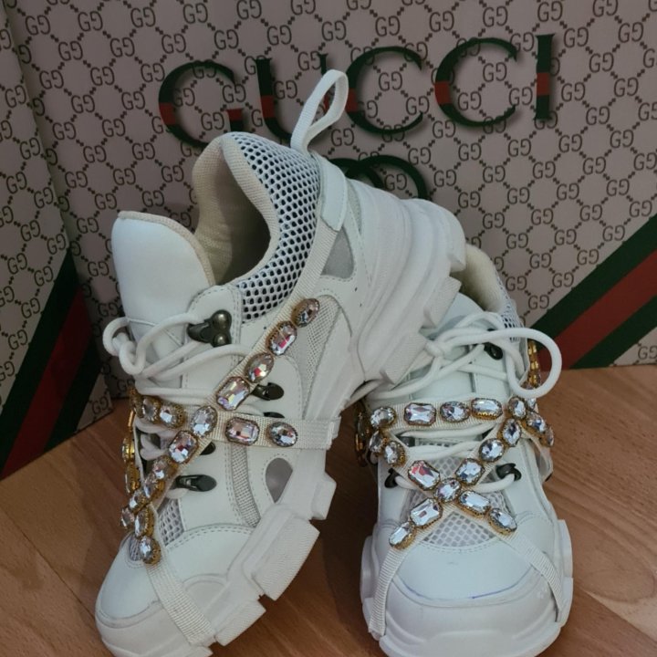 GUCCI Кроссовки