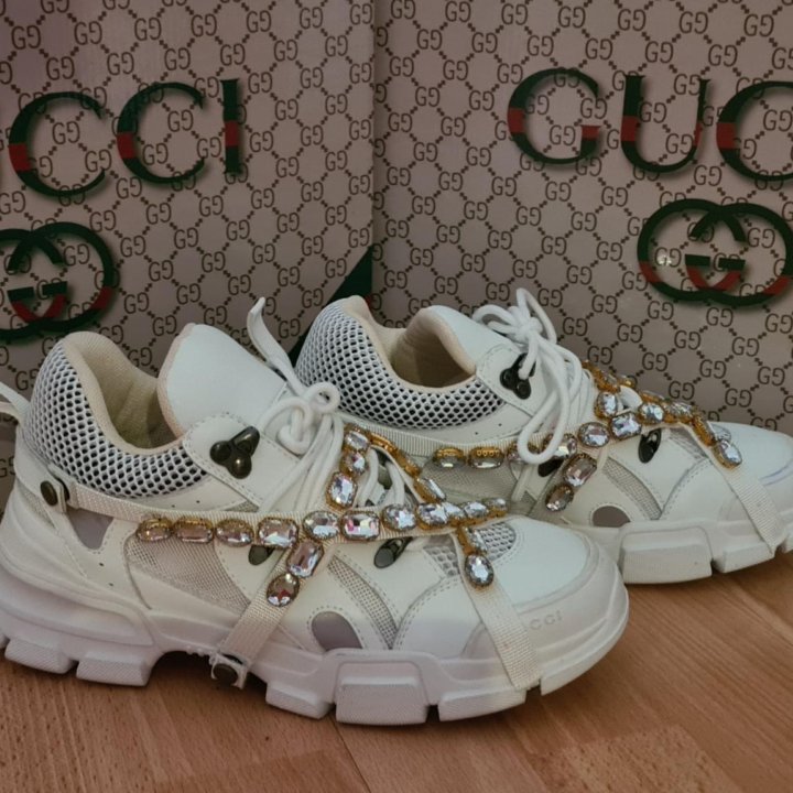 GUCCI Кроссовки