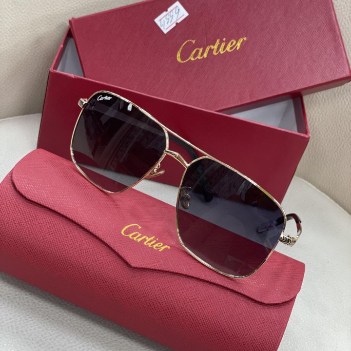 Солнцезащитные очки Cartier