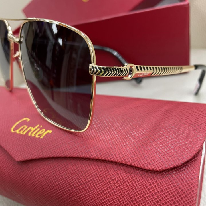 Солнцезащитные очки Cartier