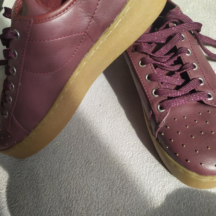 Новые ботинки