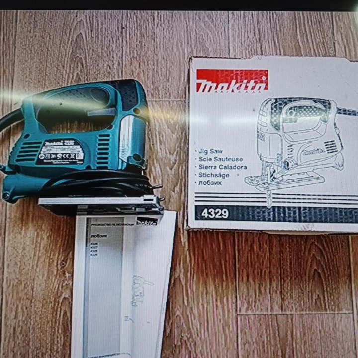 Эл.лобзик MAKITA 4329