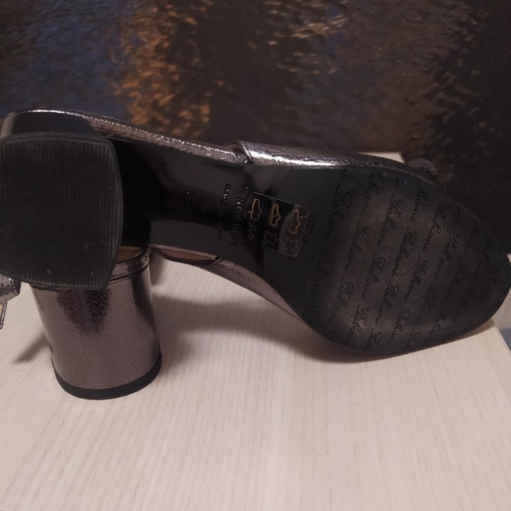 Босоножки жен. Fabiani