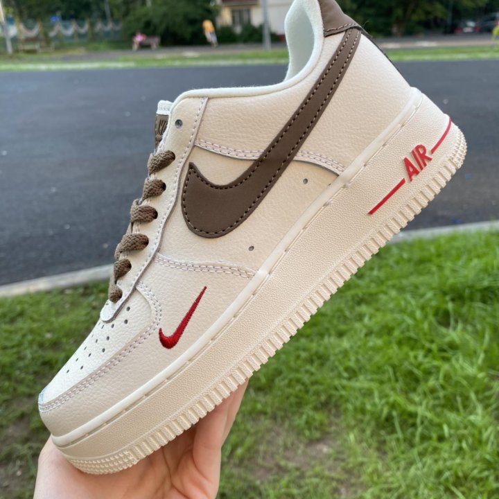 Nike Air Force 1
