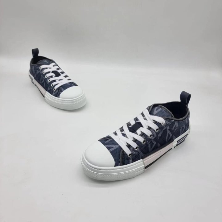 Кеды Dior????