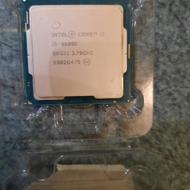 Процессор intel Core i5-9600k